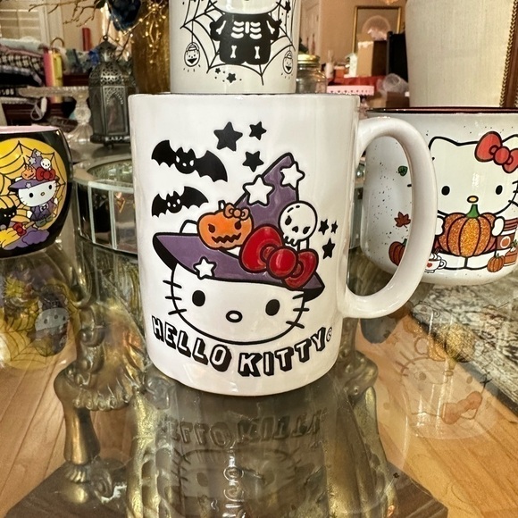 NWT Hello Kitty Halloween Witch Pumpkin Skull Bats Stars Spider Web Broom Mugs - Picture 7 of 7